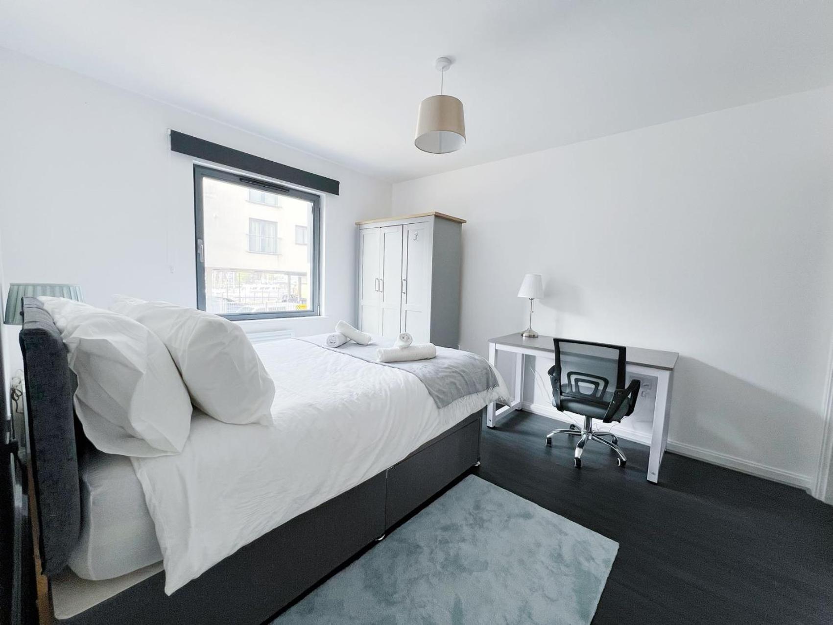 Comfort Seaside Two-Bedroom Apt Swansea Dış mekan fotoğraf