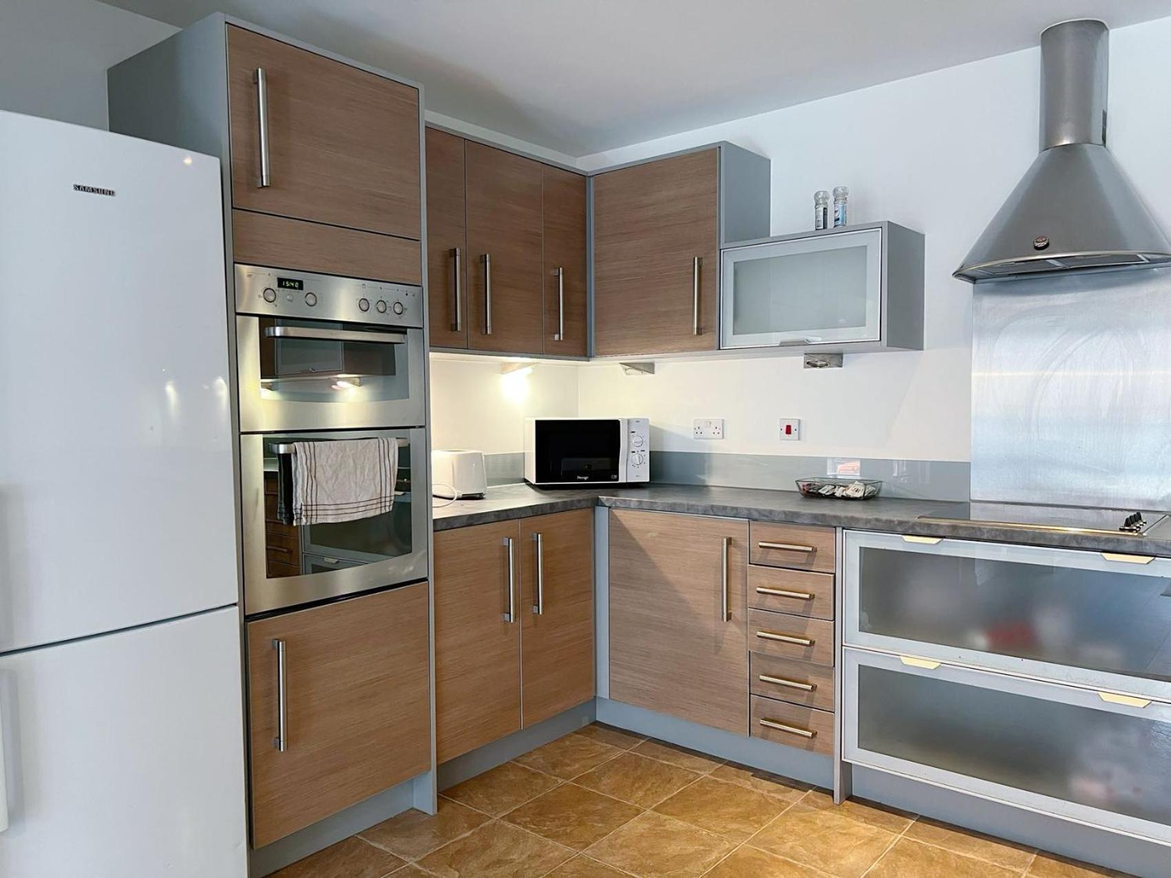 Comfort Seaside Two-Bedroom Apt Swansea Dış mekan fotoğraf